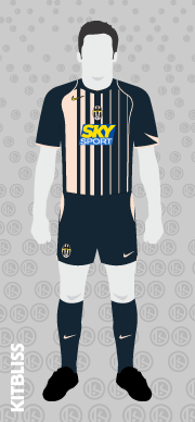 Juventus 2004-05 away